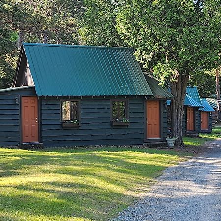 Moreno'S Adirondack Cabins Tasik Saranac Luaran gambar