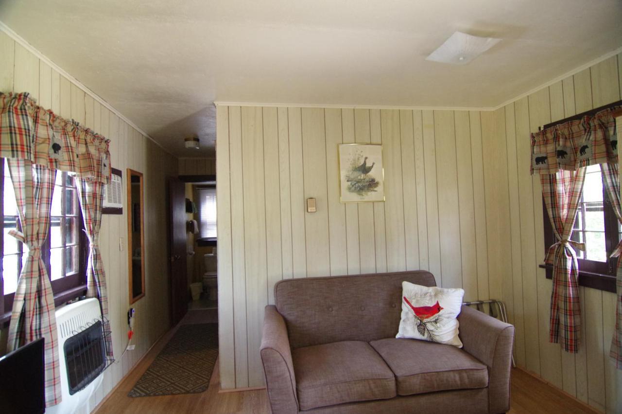 Moreno'S Adirondack Cabins Tasik Saranac Luaran gambar